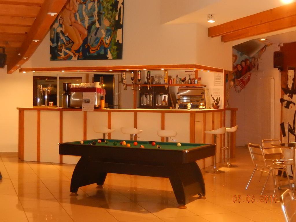 Hotel Eco Logis Espace Bellevue Séméac Eksteriør bilde