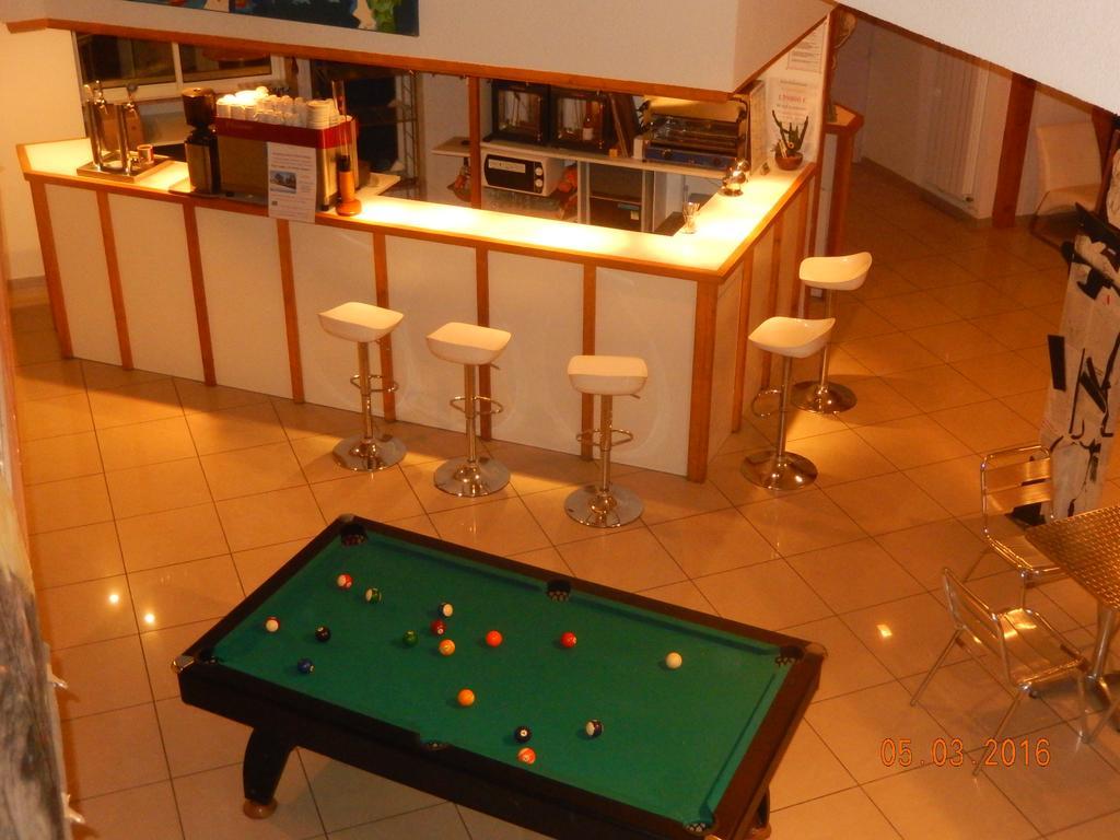 Hotel Eco Logis Espace Bellevue Séméac Eksteriør bilde
